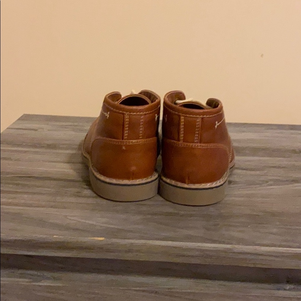 Shoes - Picture 2 of 4